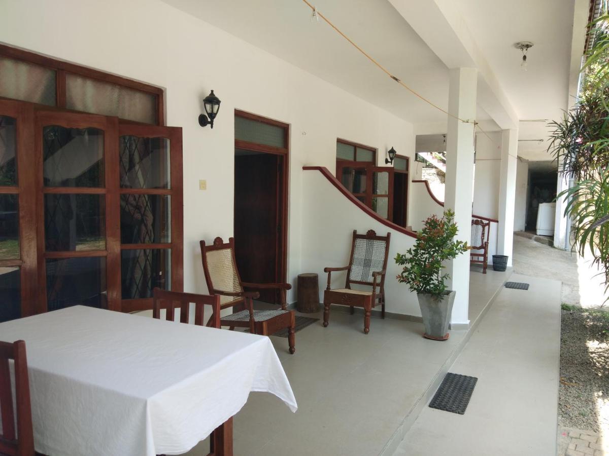 Rock House Unawatuna Exterior foto