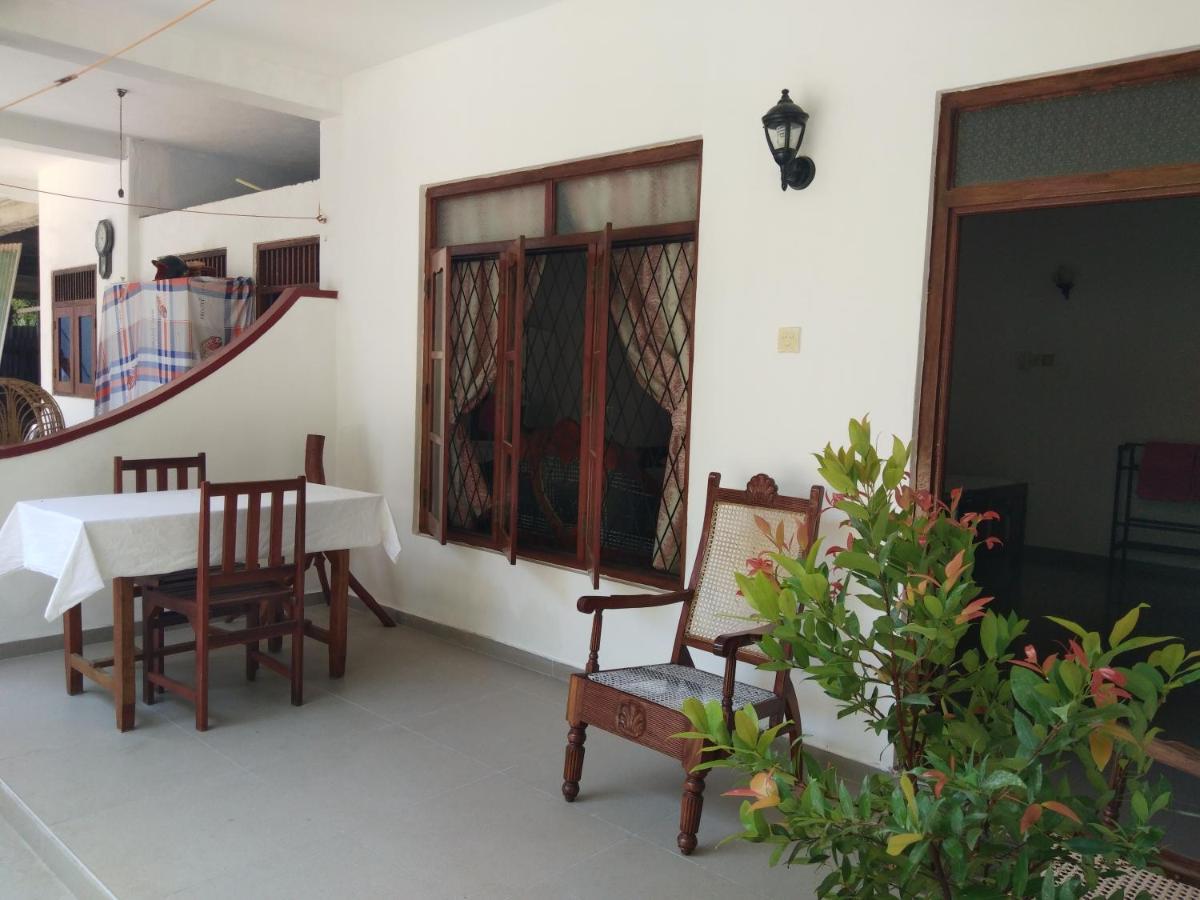 Rock House Unawatuna Exterior foto